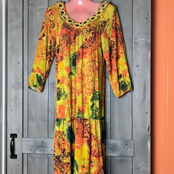 BCBGMAXAZRIA Embellished Neckline Floral Dress Medium - Picture 1 of 4